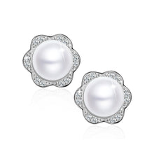 Load image into Gallery viewer, Flower Pearl Earrings