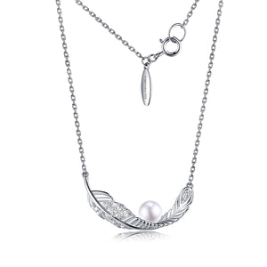 Feather shell pearl necklace