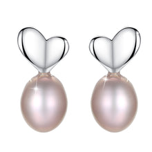 Load image into Gallery viewer, Women’s Round Pearl Ear Stud