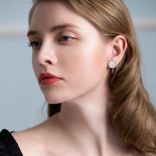 Load image into Gallery viewer, Big Pearl Earrings