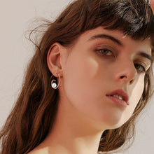 Load image into Gallery viewer, Hoop Pearl  Earrings