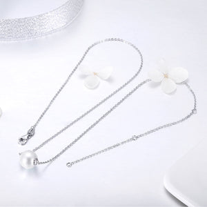 Pearl Clavicle Necklace