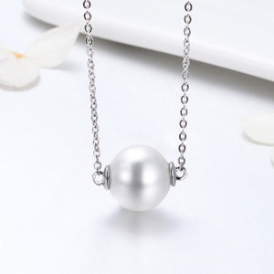 Pearl Clavicle Necklace