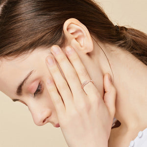 Open feather ring