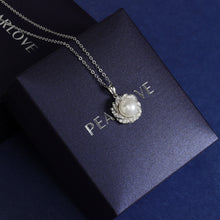 Load image into Gallery viewer, Pearl Pendant Necklace