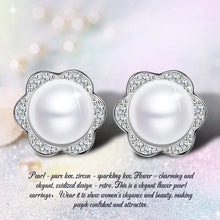 Load image into Gallery viewer, Flower Pearl Earrings