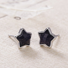 Load image into Gallery viewer, Star earring